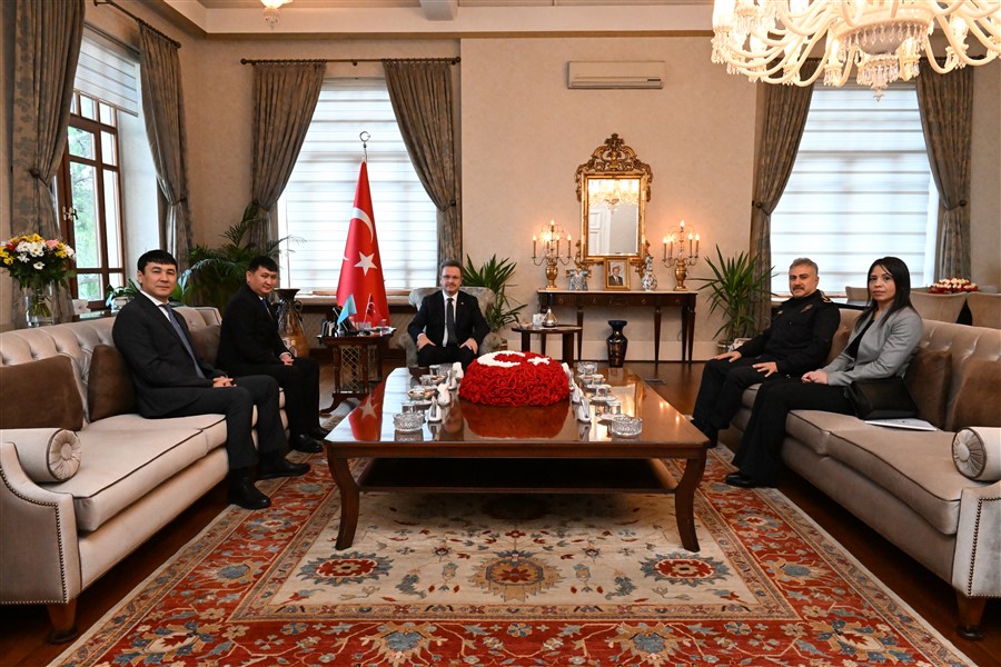 Kazakistan Cumhuriyeti İstanbul Başkonsolosu Nuriddin Amankul, Vali Ünlü’yü Ziyaret Etti