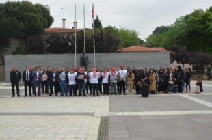 Eğitim Bir Sen, Eğitimci Şiddetine Karşı Kula’da Basın Açıklaması Yaptı