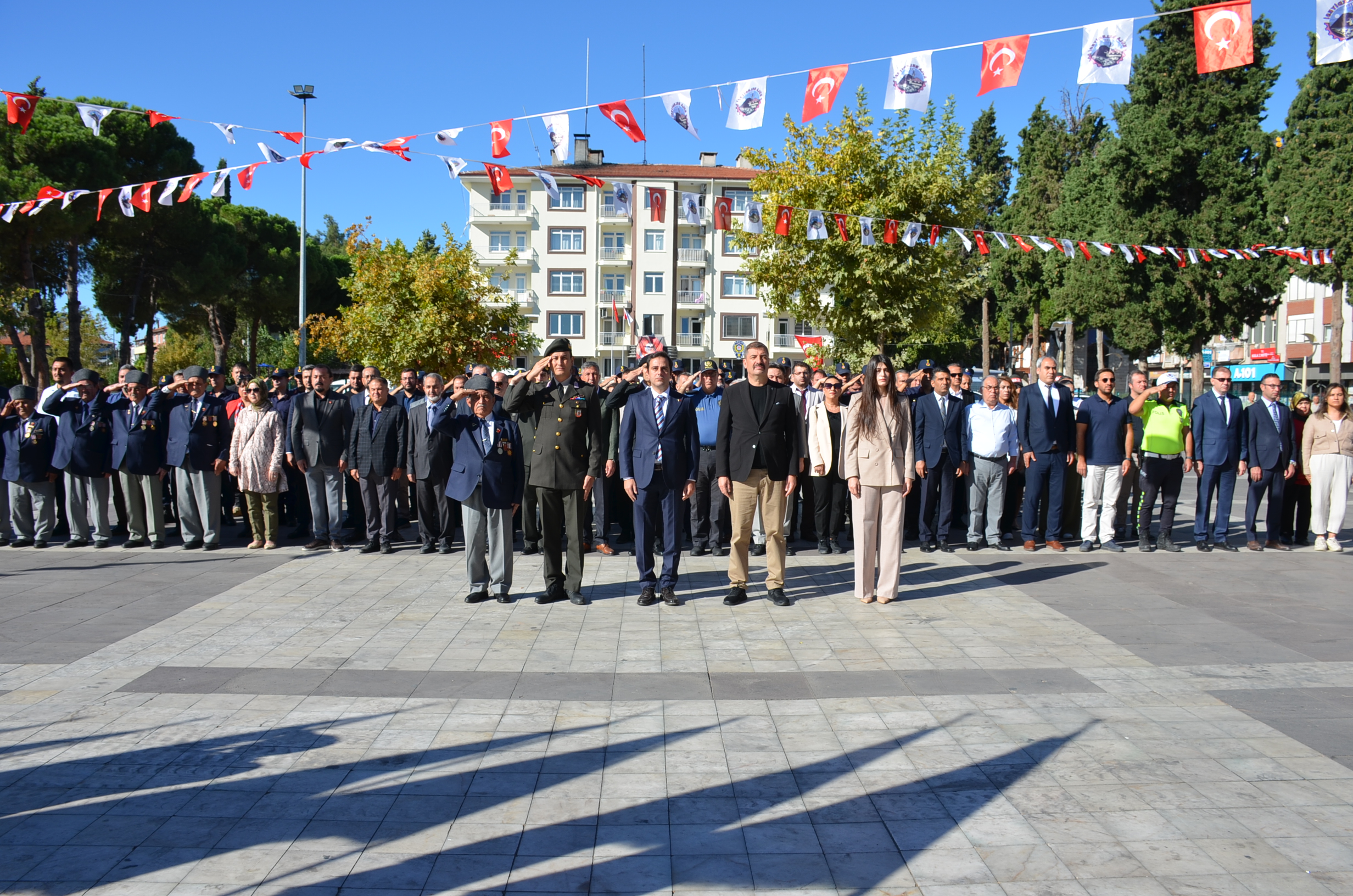 GAZİLER GÜNÜ KULA’DA TÖRENLE KUTLANDI